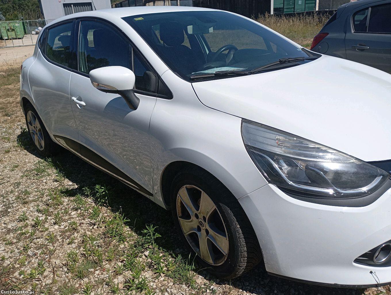 Renault Clio 1.5 DCI — photo 2