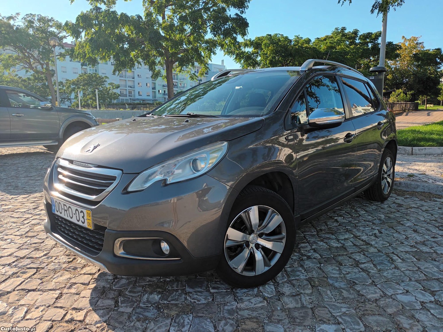 Peugeot 2008 Blue HDi Style - 16 — photo 4