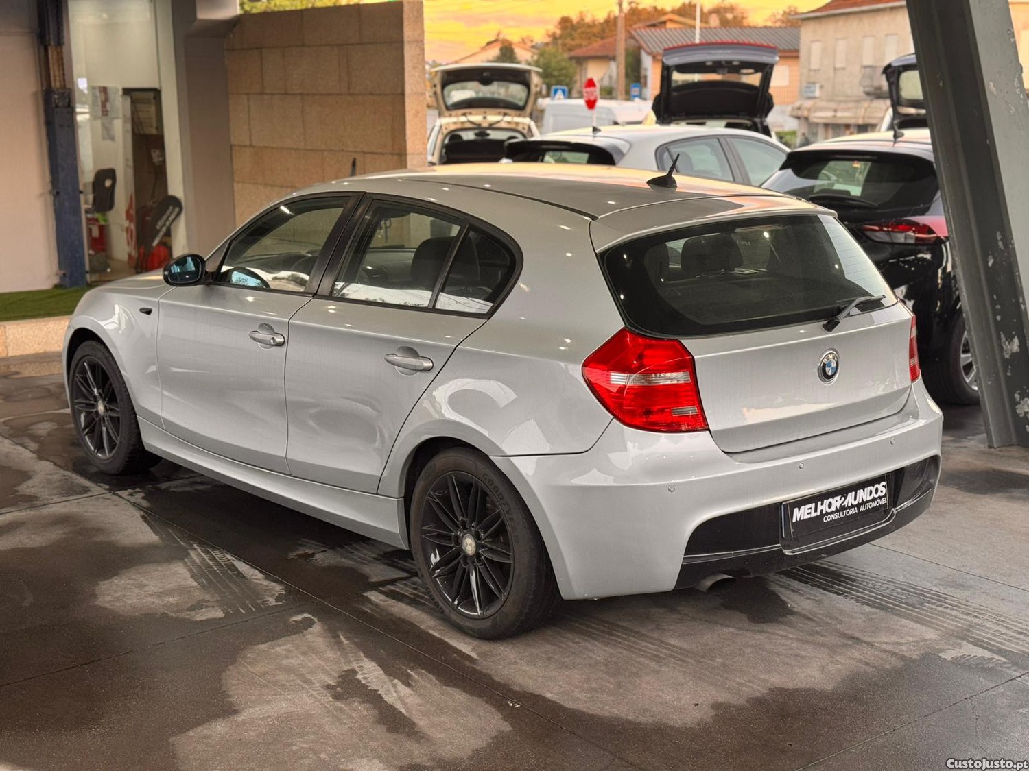 BMW 118 d Pack M - 08 — photo 2