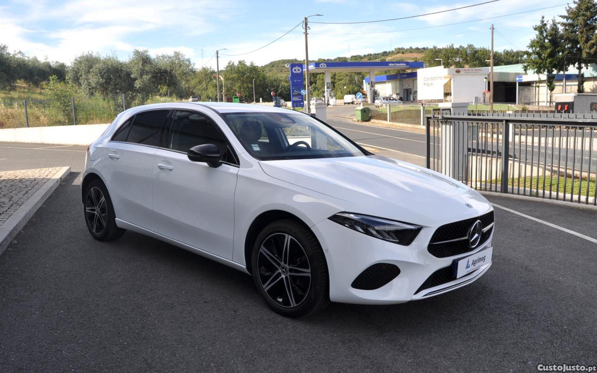 Mercedes-Benz A 250 E Hibrido Plug-in - 23 foto 2