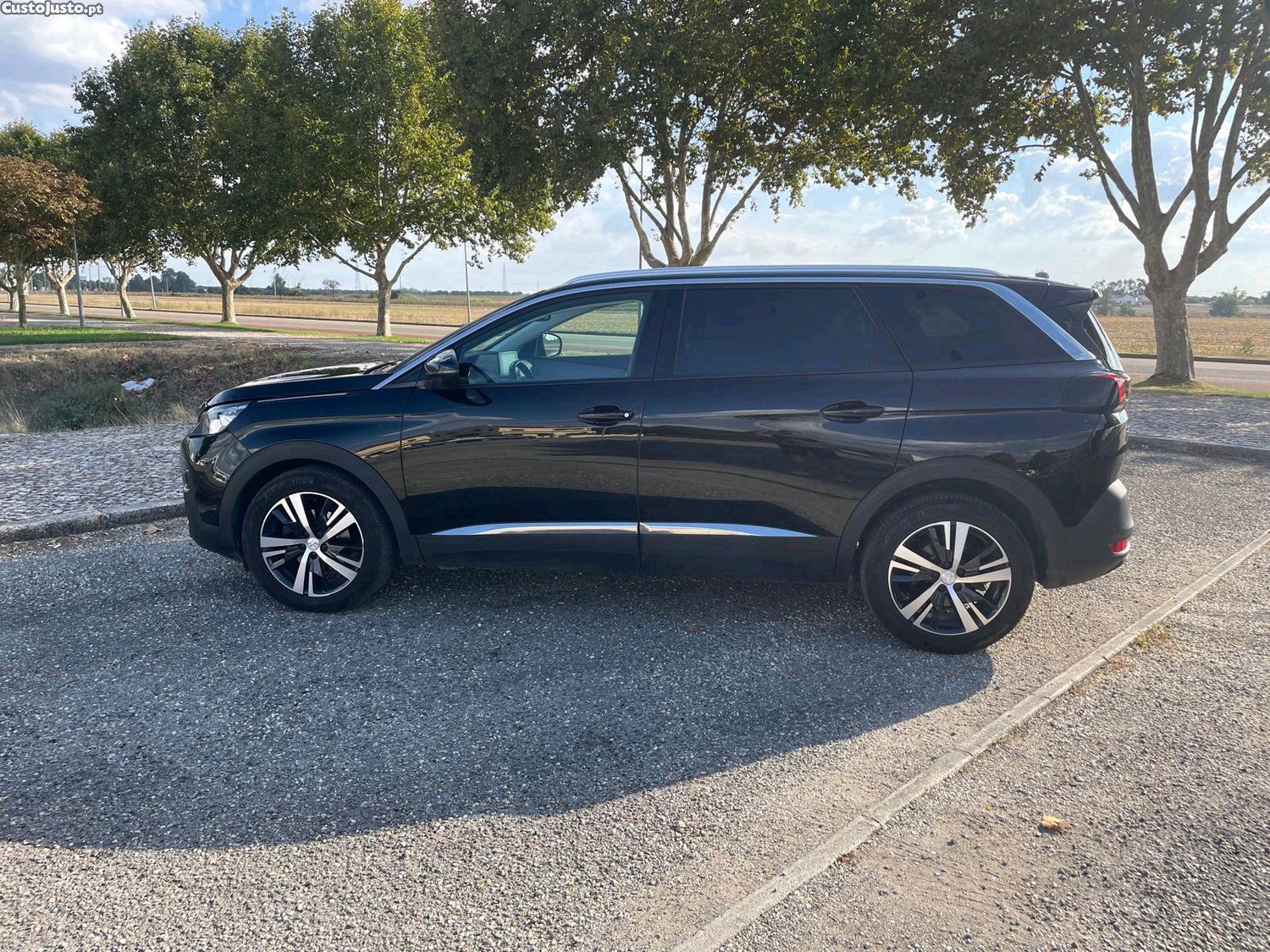 Peugeot 5008 1.2 Puretech Allure EAT 8 - 20 — photo 4