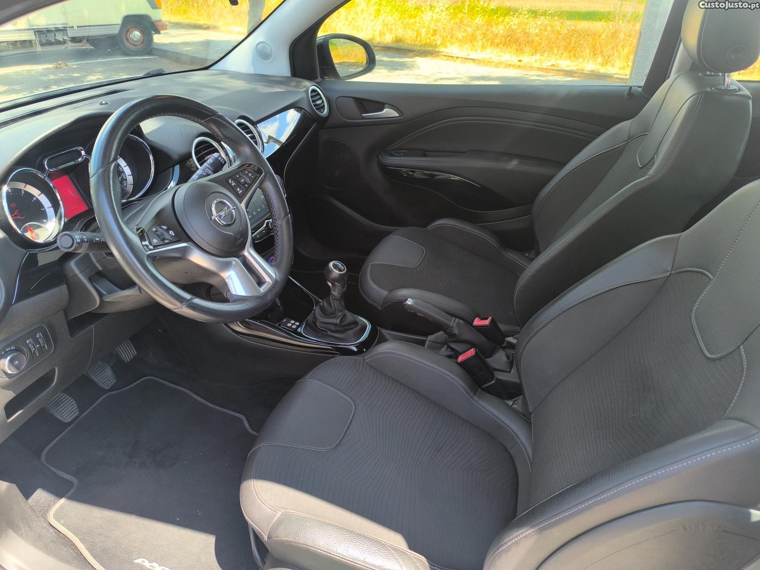 Opel Adam Adam 1.0 Turbo 115cv CX6 Velocidades em bom estado — photo 5