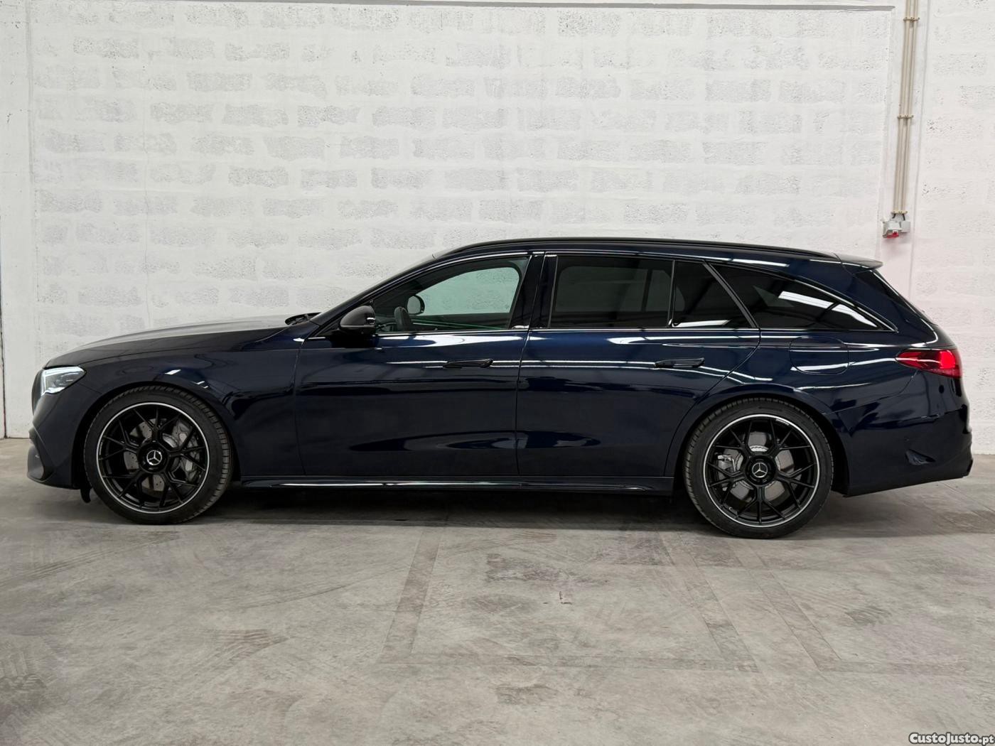 Mercedes-Benz E 300 de AMG Line — fotografia 17