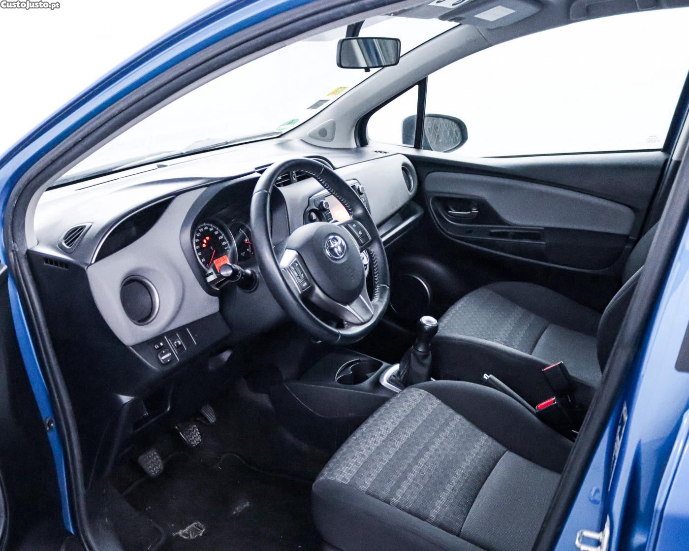 Toyota Yaris 1.0 VVTi Active - 17 — photo 3