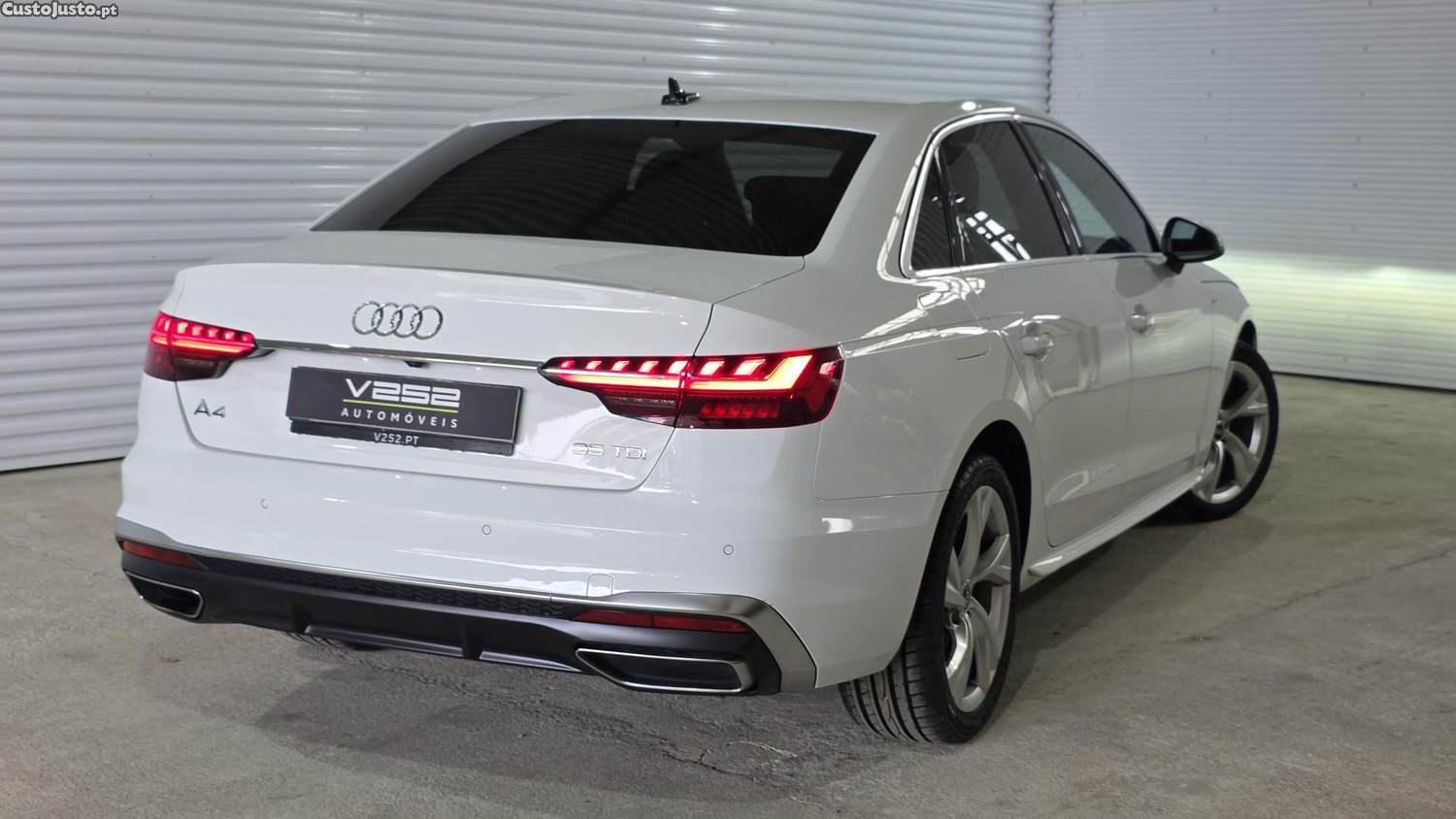 Audi A4 35 TDI S line S tronic — fotografia 12