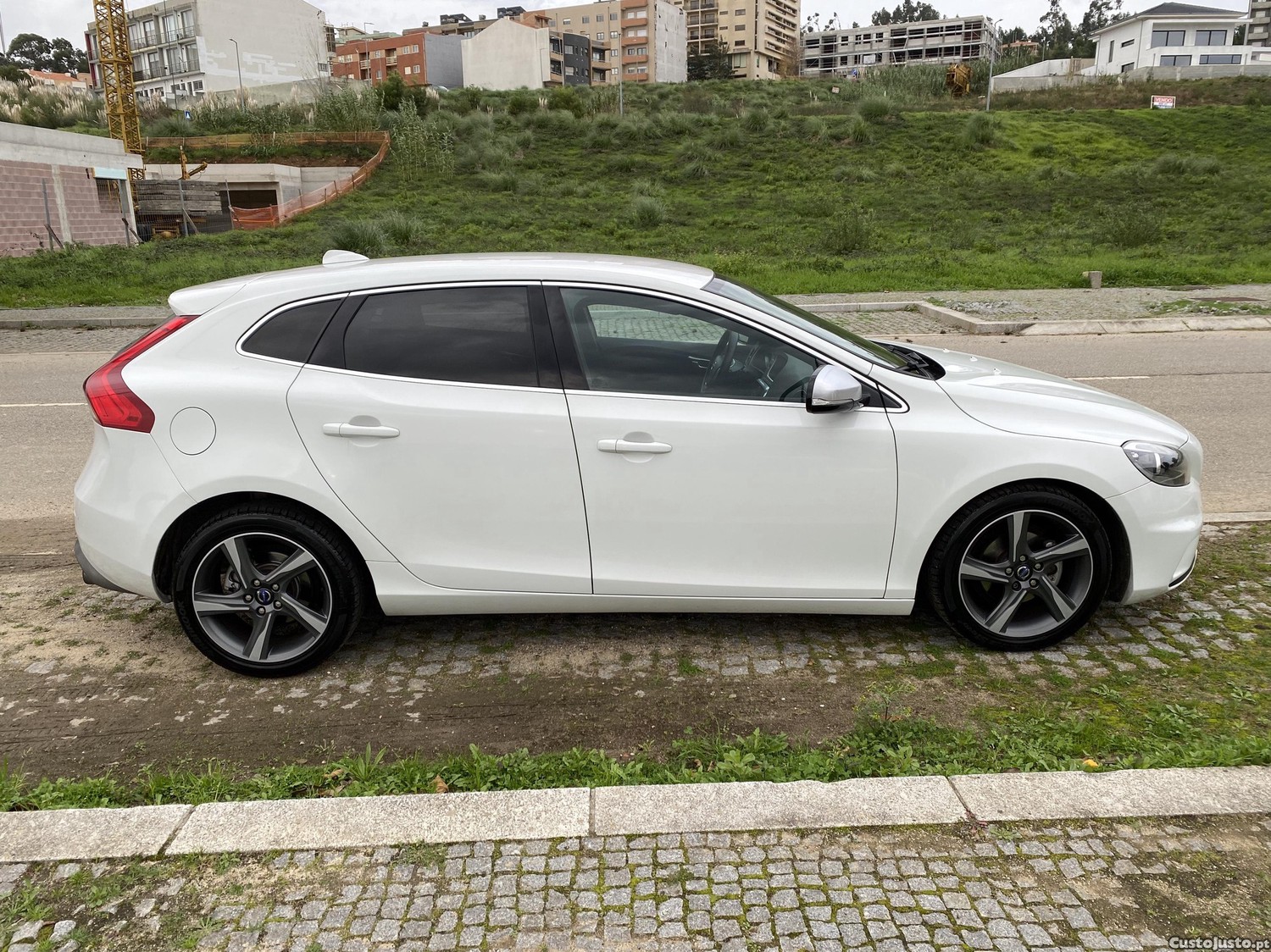 Volvo V40 R-design — photo 3