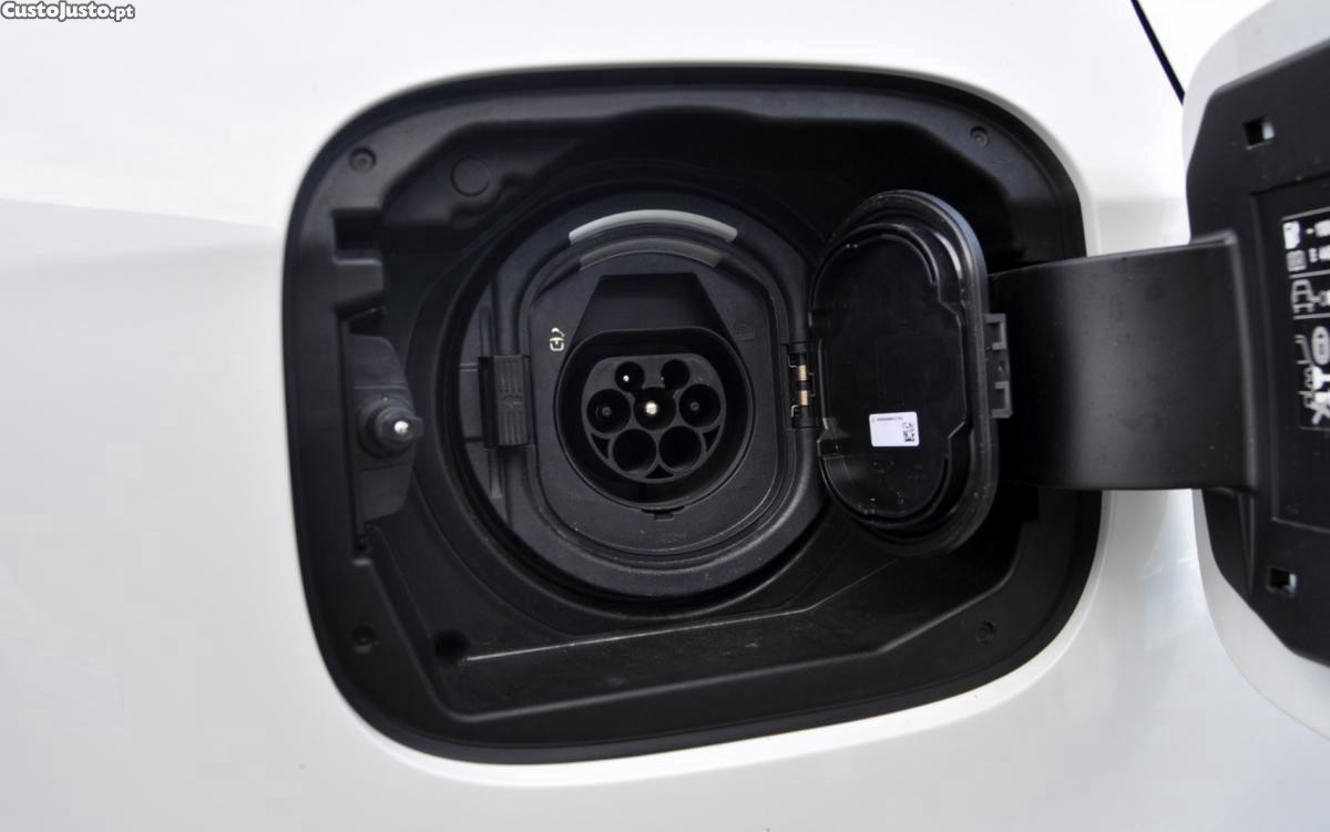 Mercedes-Benz A 250 E Hibrido Plug-in - 23 foto 5