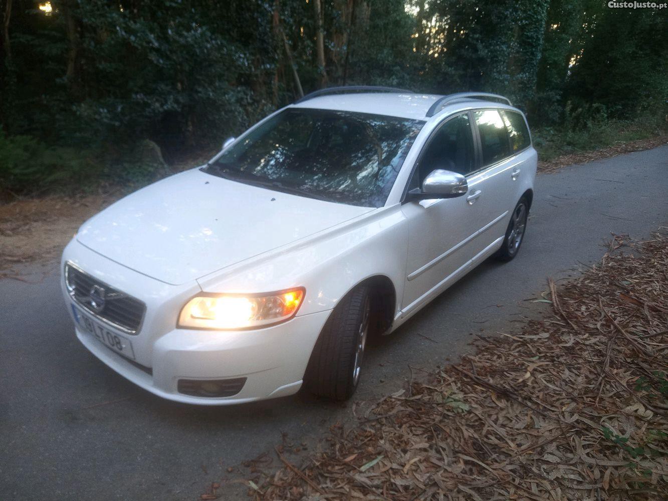 Volvo V50 1.6D R-Design — photo 4
