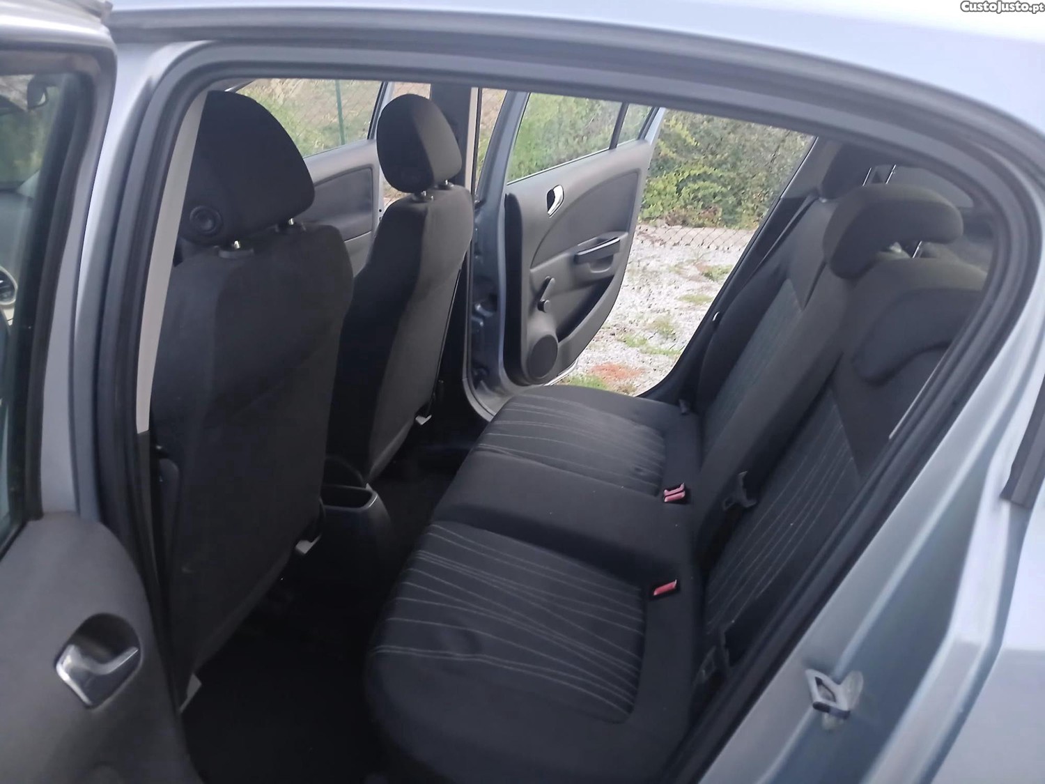 Opel Corsa 1.2 Veja! — photo 4