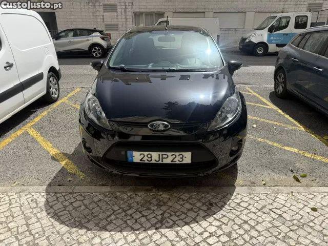 Ford Fiesta 1.4 tdci — fotografia 13