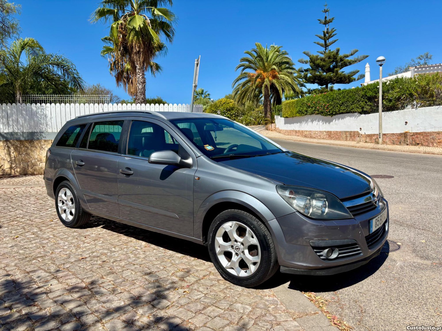 Opel Astra SW 1.3 CDTI — photo 2