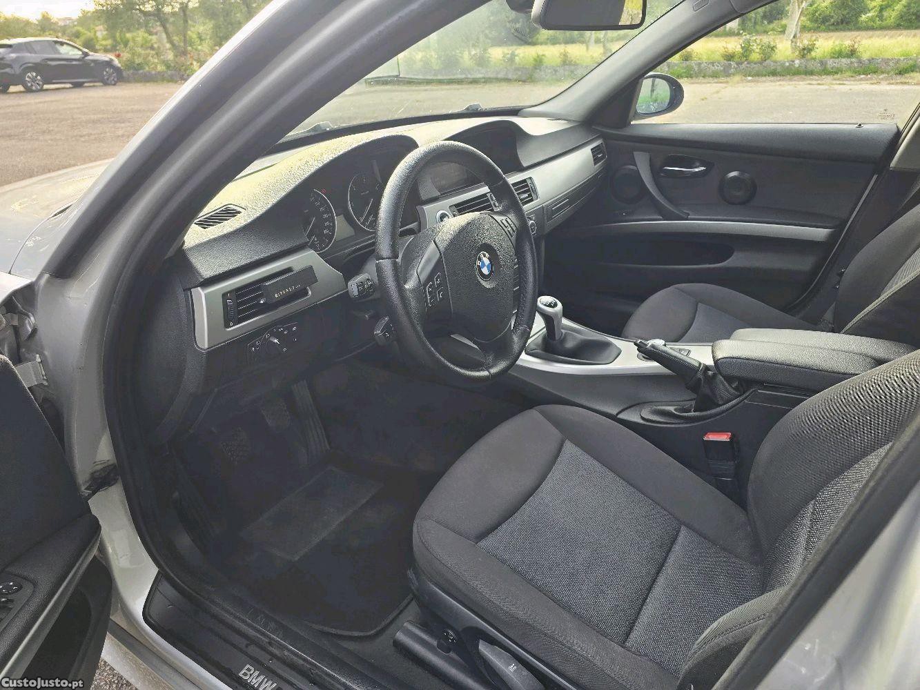 BMW 320 d Touring — fotografia 5