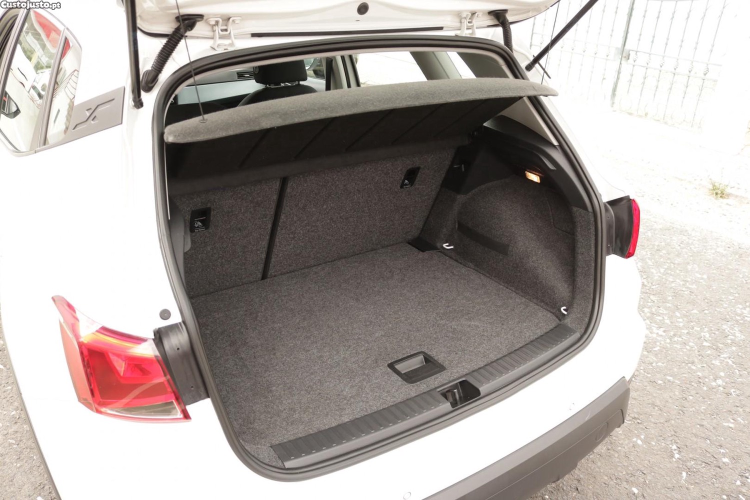 SEAT Arona 1.6 TDI Style — fotografia 49