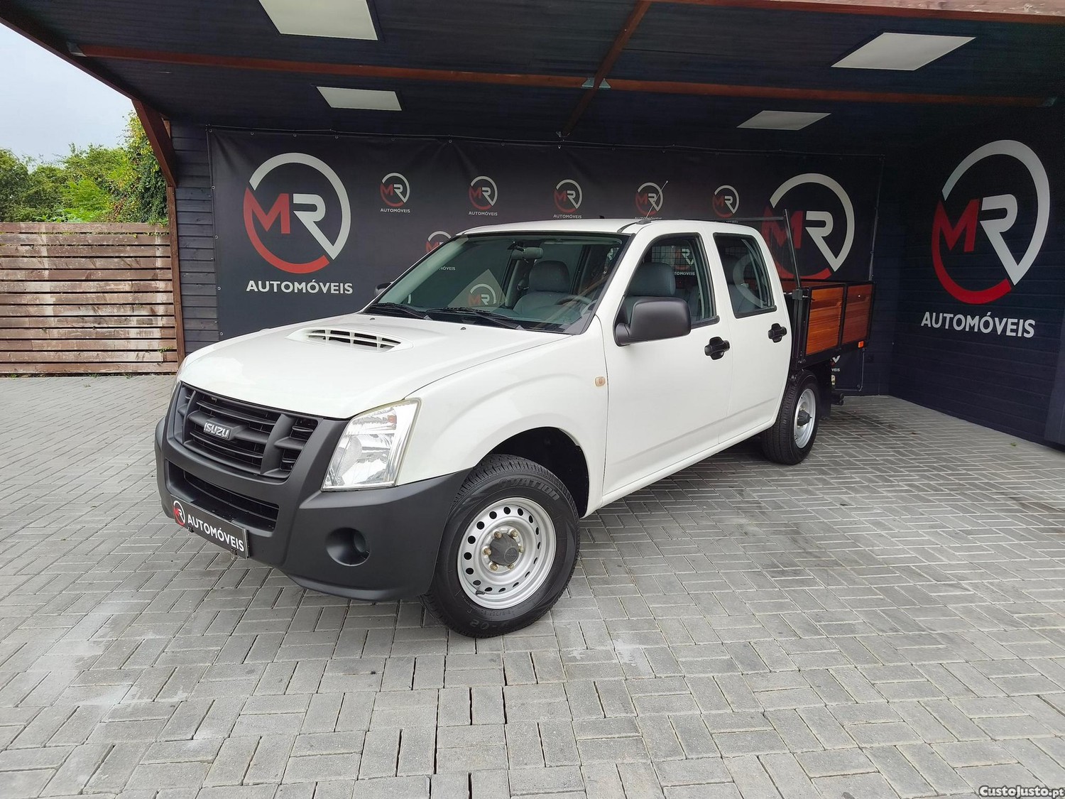 Isuzu D-Max 2.5 DTi CD 2WD LS CM — fotografia 29