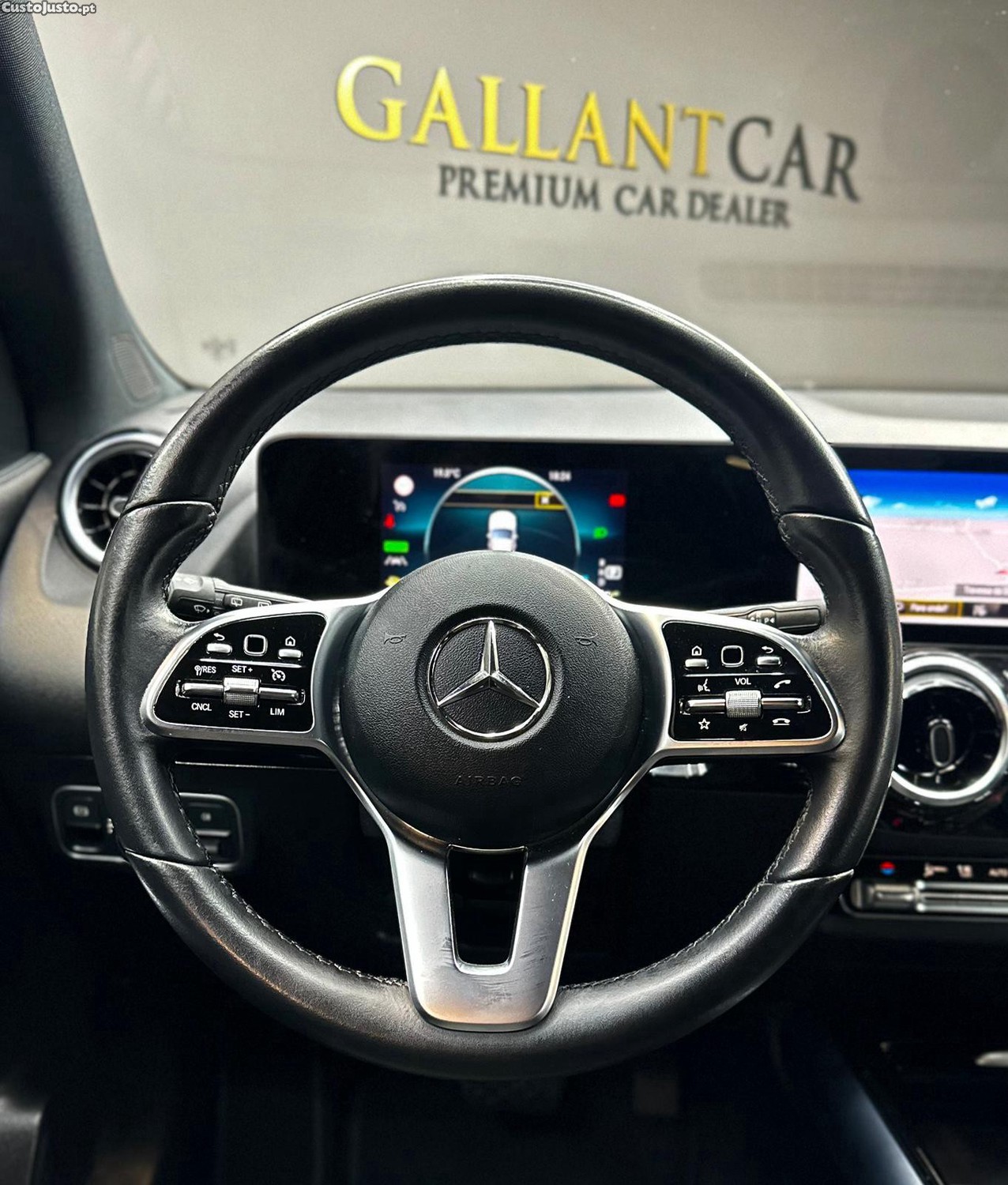 Mercedes-Benz GLA 250 e 8G-DCT Hibrido/Plug-in — fotografia 13