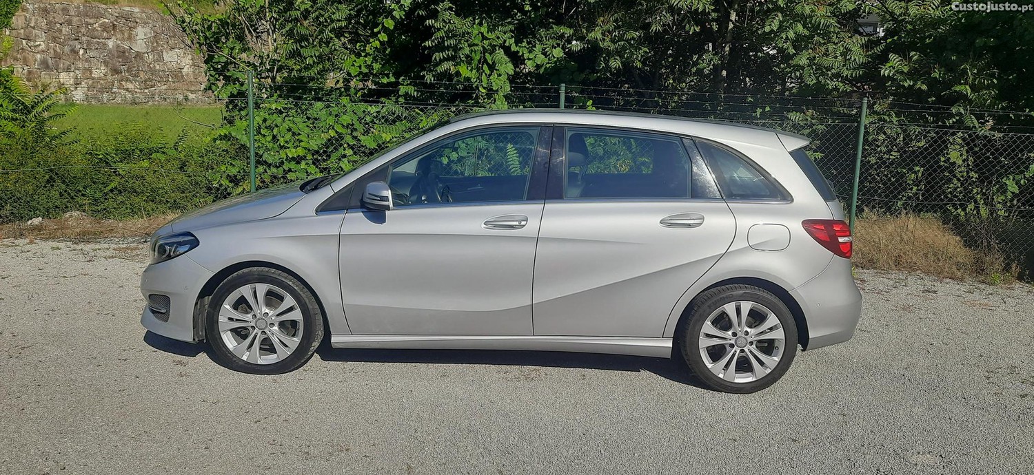 Mercedes-Benz B 180 Sensation - 16 foto 4