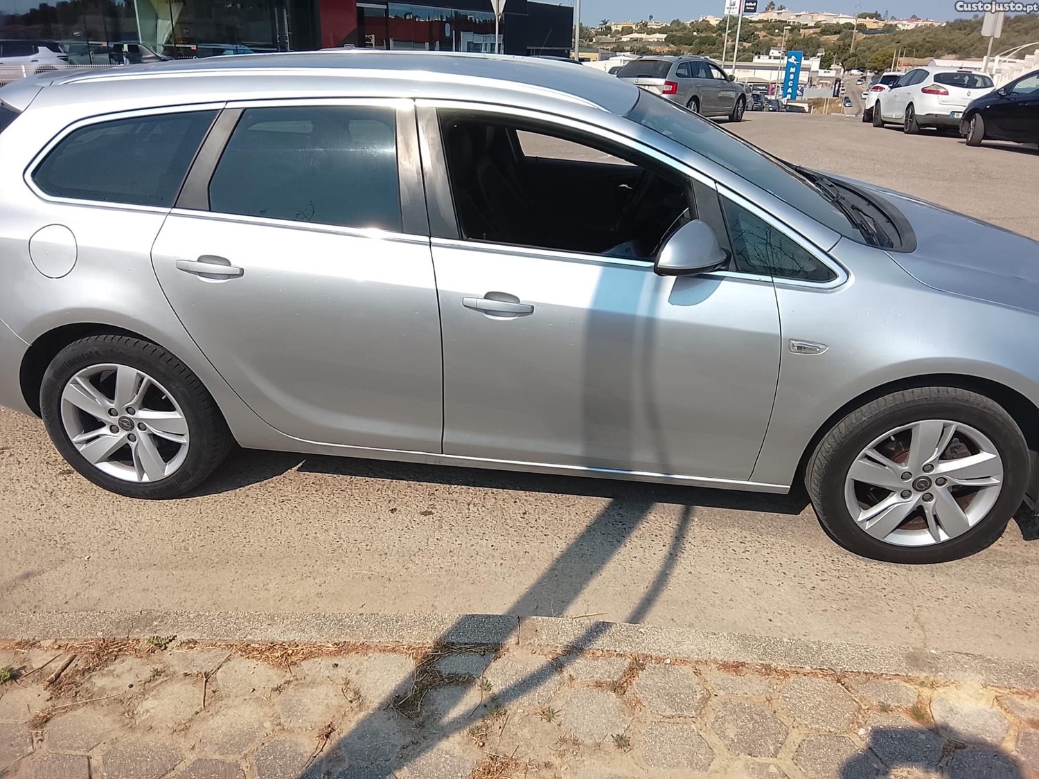 Opel Astra Sports Tourer 1.7 Diesel - 15 foto 3