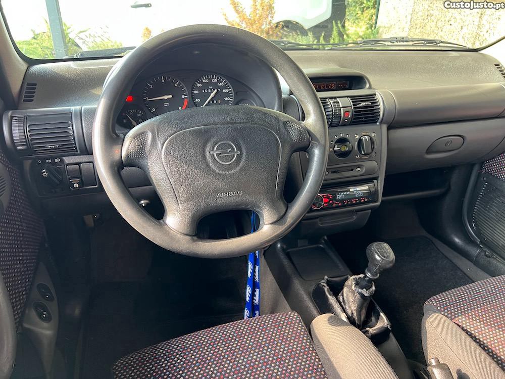 Opel Corsa 1.5TD 67CV 5.LUG — fotografia 6