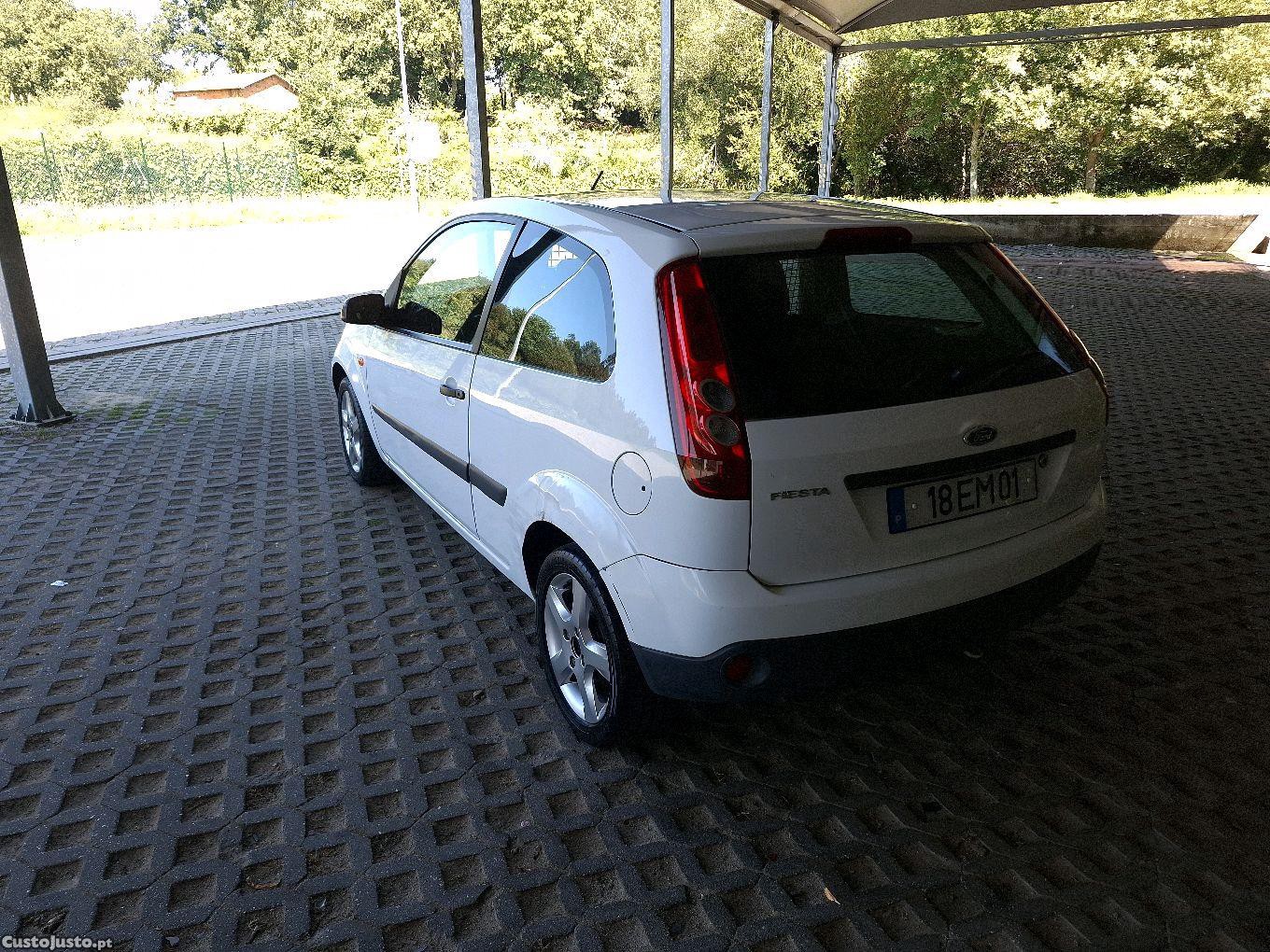 Ford Fiesta 1.4tdci — photo 3