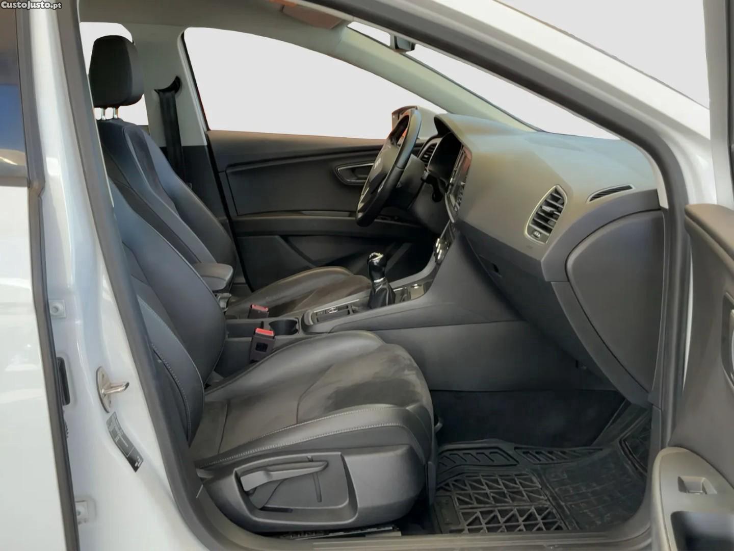 SEAT Leon 1.0 EcoTSI Style S/S — fotografia 2