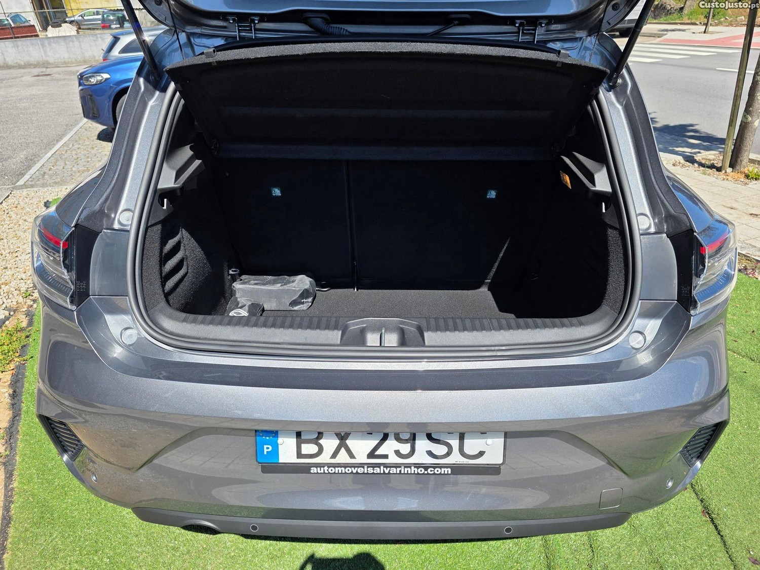 Renault Clio 1.0 TCe Evolution Bi-Fuel — fotografia 4