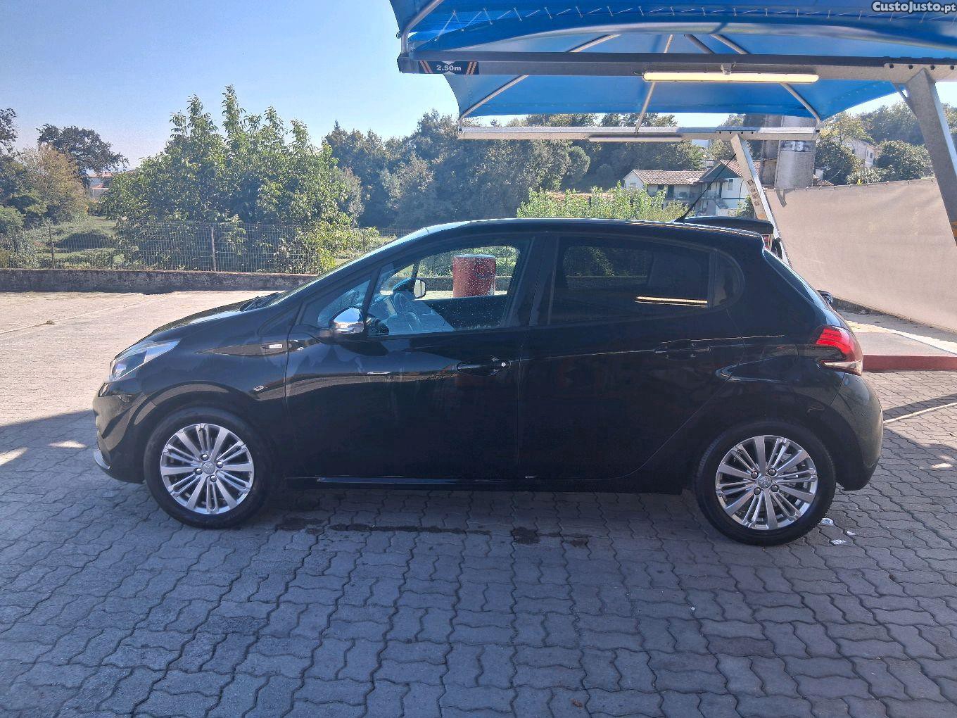 Peugeot 208 style 1.2 gasolina nacional 72mil km - 16 foto 2
