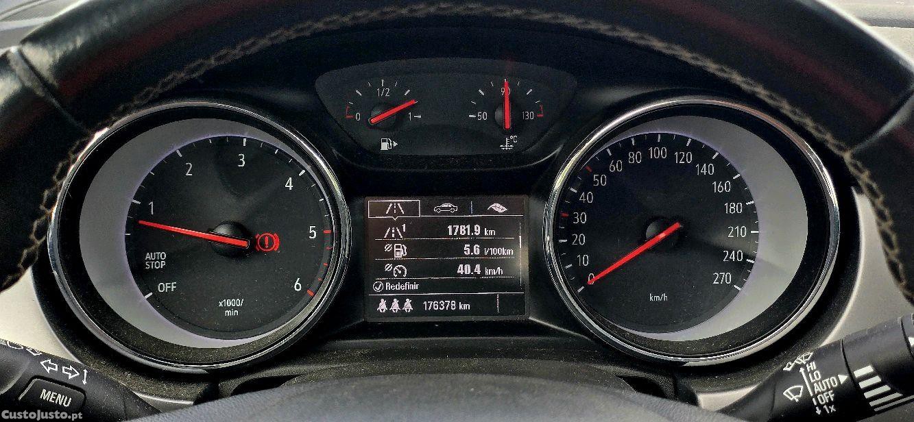 Opel Astra Sport Tourer - 17 foto 5