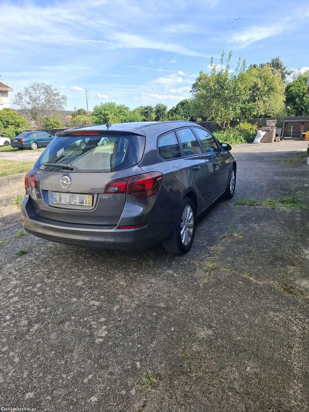 Opel Astra Station Wagon - 11 foto 2