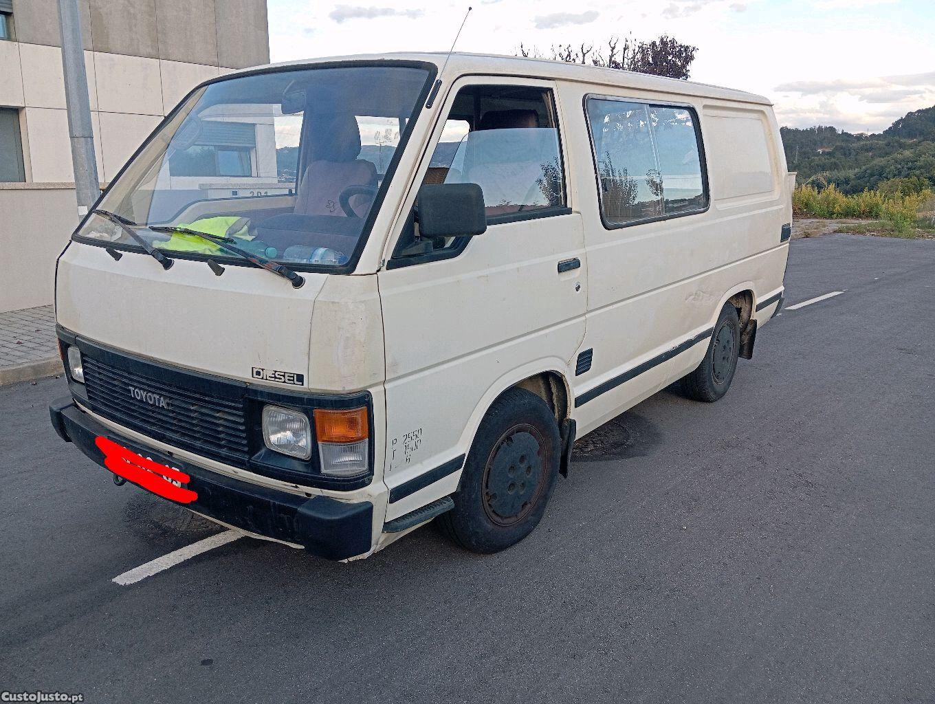 Toyota HiAce 2.5d 7lug - 88