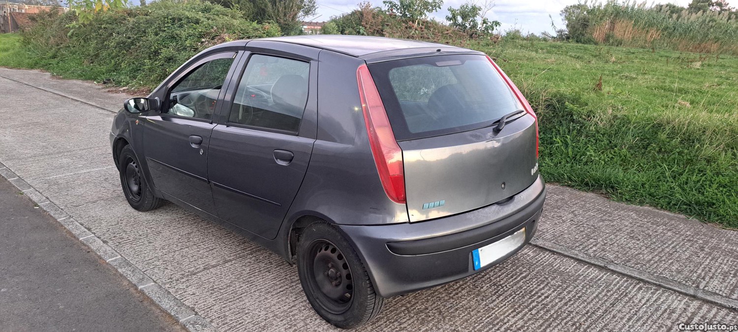 Fiat Punto 1.1 - 01 foto 2