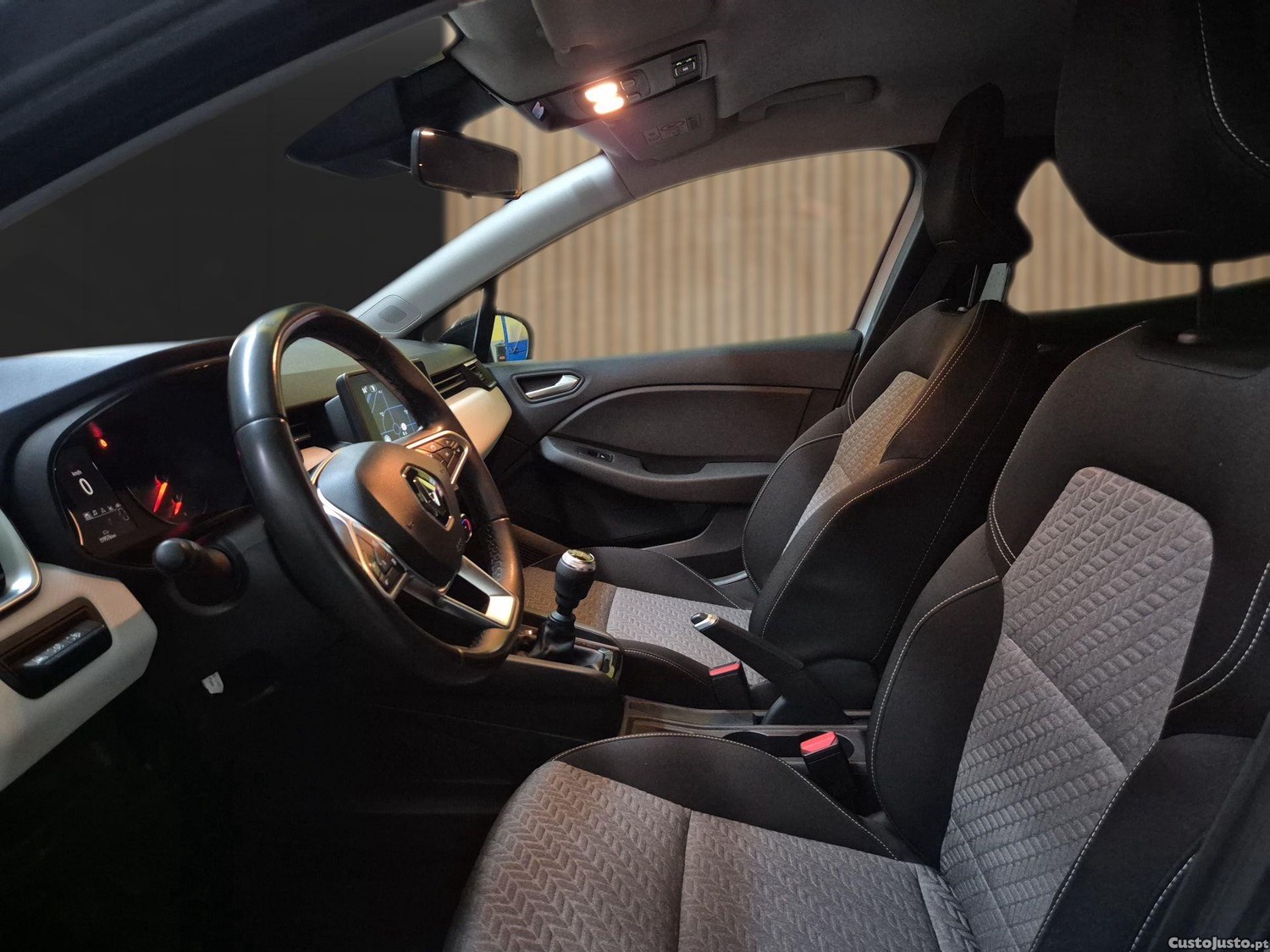 Renault Clio 1.0Tce — fotografia 7
