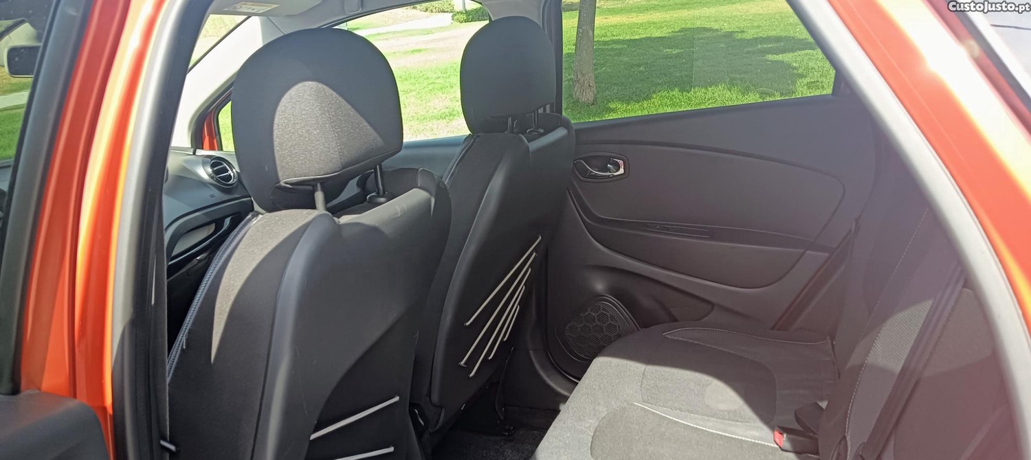 Renault Captur 1.5 Dci — photo 4