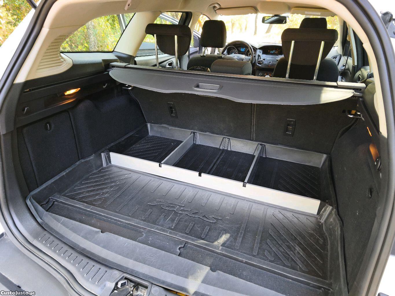 Ford Focus sw — fotografia 3