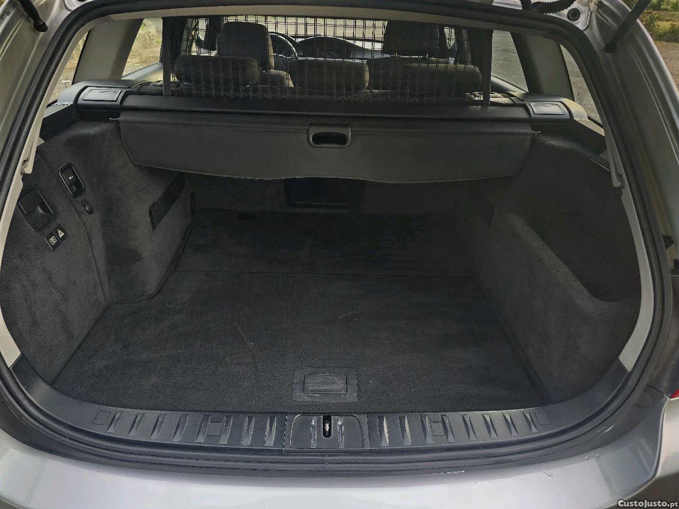 BMW 320 d Touring — fotografia 2