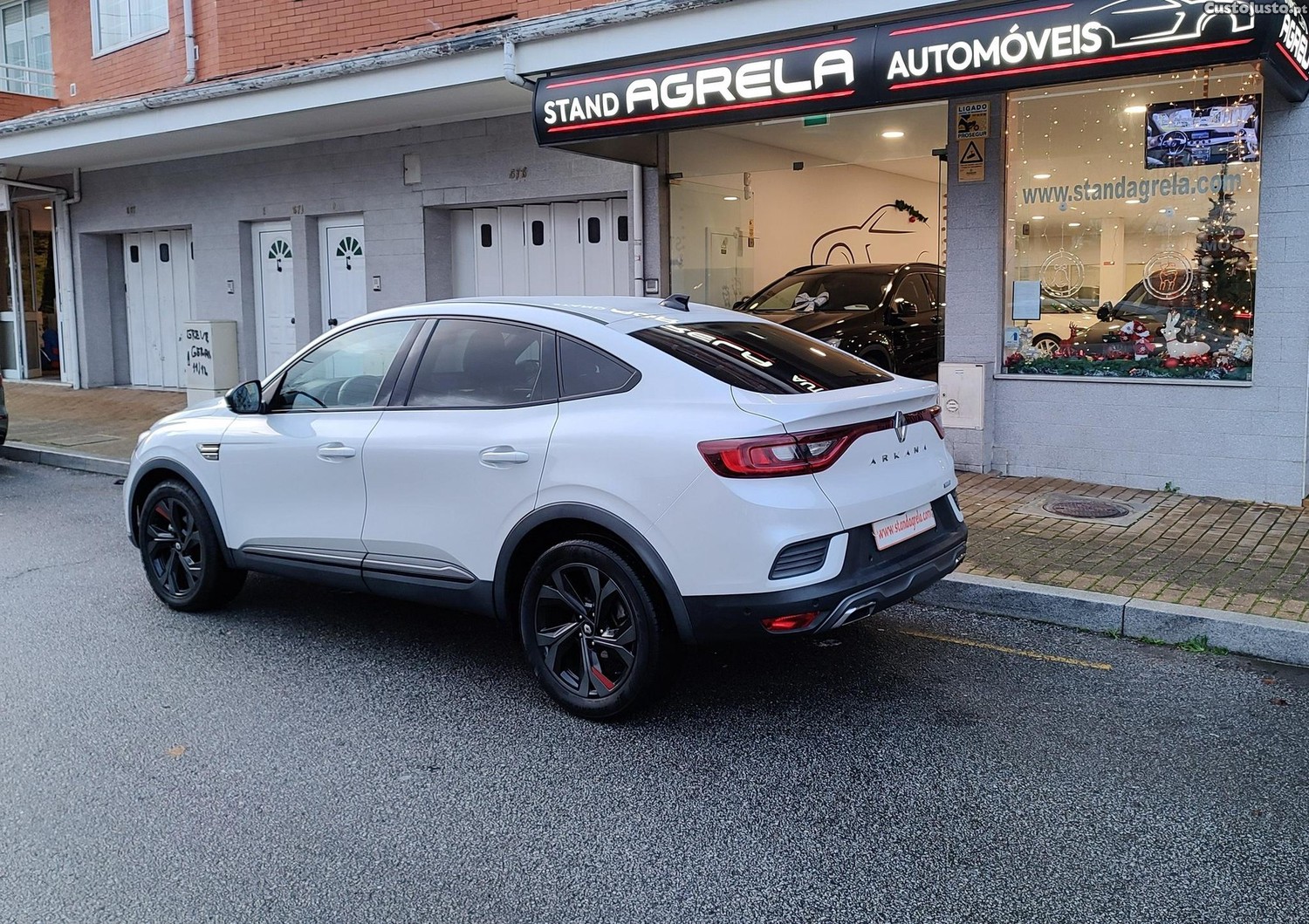 Renault Arkana 1.6 E-Tech R.S.Line — fotografia 9