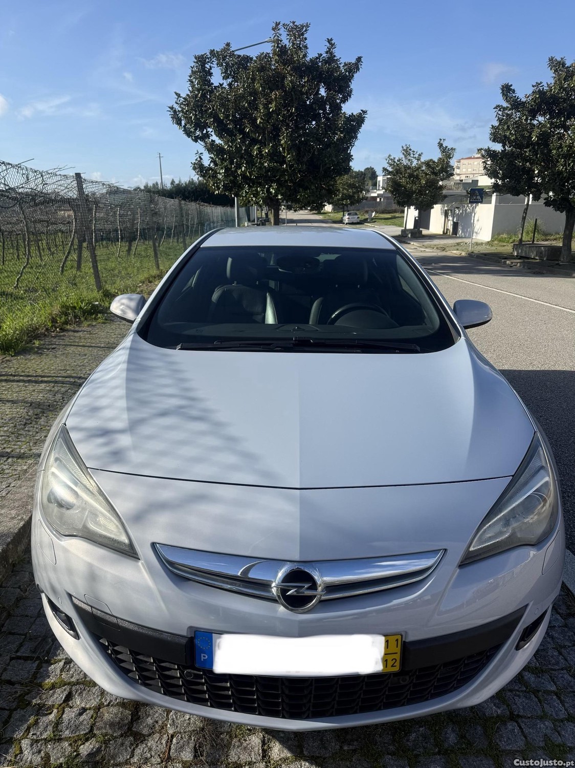 Opel Astra 2.0 GTC - 11 foto 2