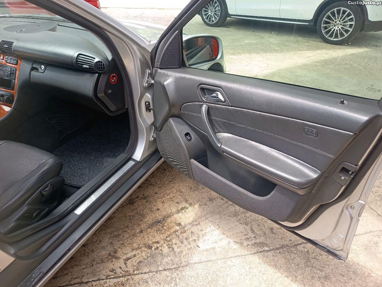Mercedes-Benz C 200 classe — photo 3