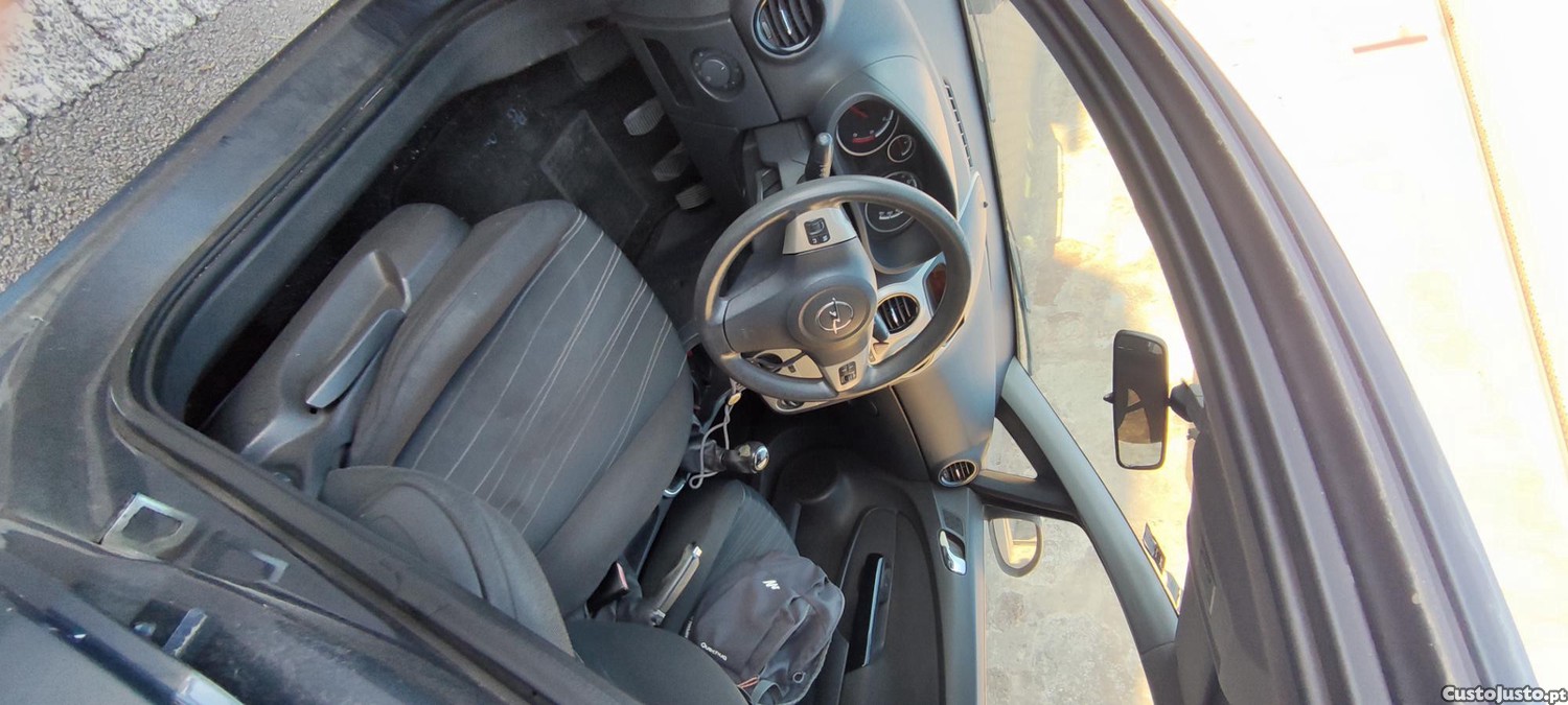 Opel Corsa A — photo 5