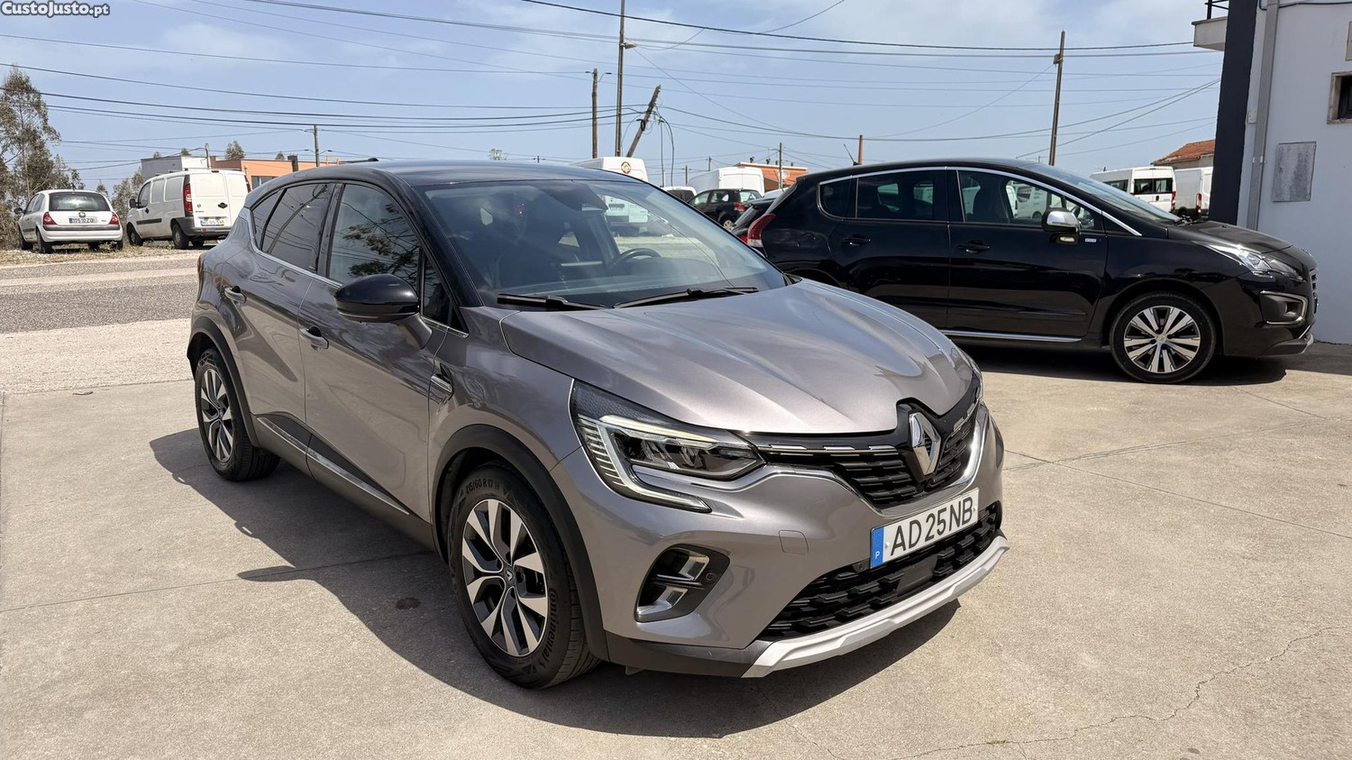 Renault Captur 1.6 E-Tech Full Hybrid de 2020 — fotografia 16