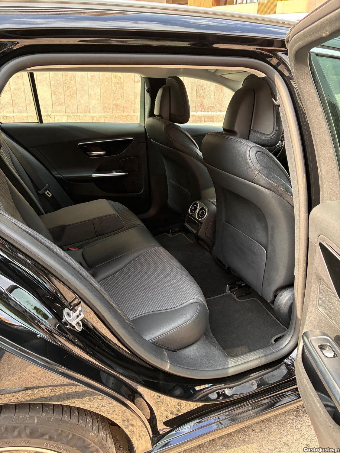 Mercedes-Benz C 300 e T Avantgarde - 22 — photo 5