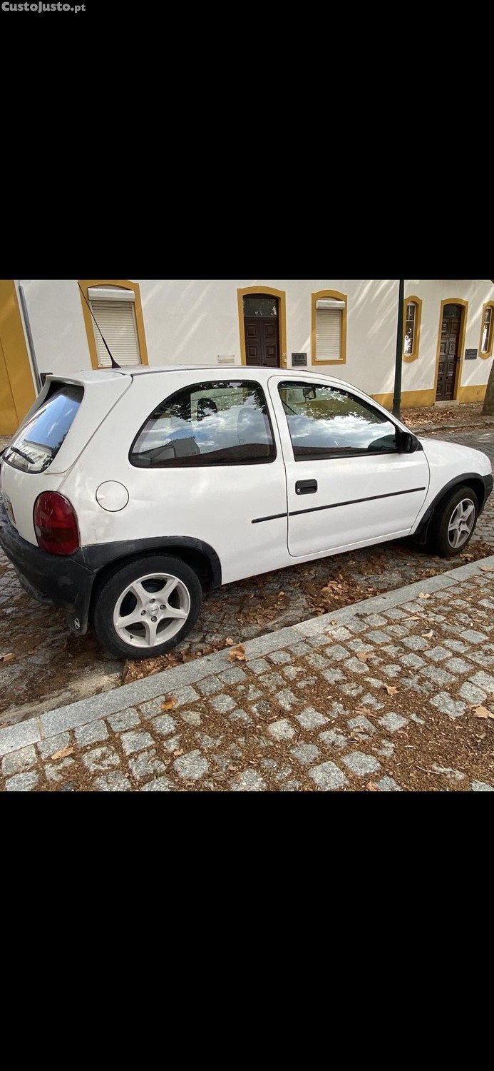Opel Corsa 1.5 td motor izusu - 94 foto 4