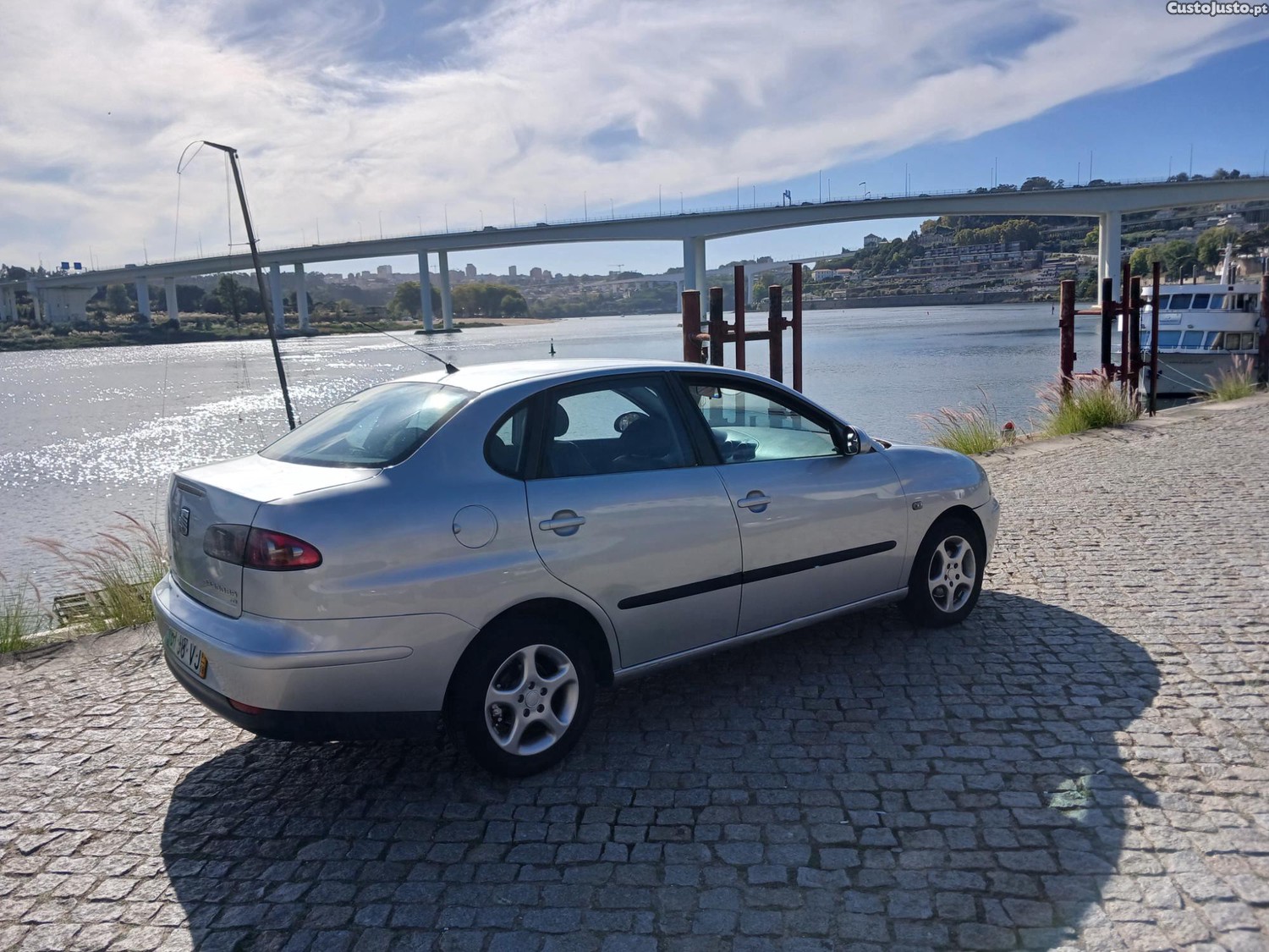Seat Cordoba 1.4 tdi sport - 04 foto 5