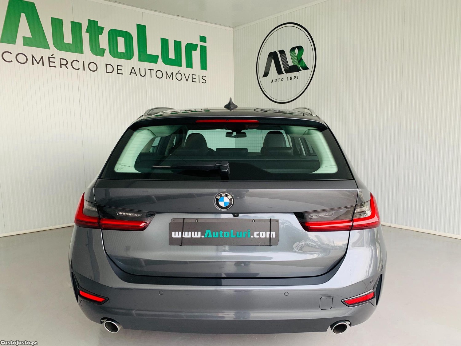 BMW 318 d Touring Auto — fotografia 10