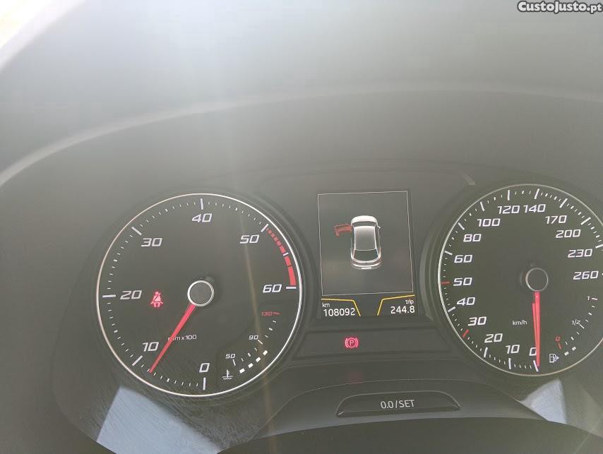Seat Leon 1.6 TDI STYLE S/S — photo 4