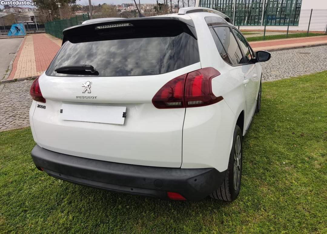 Peugeot 2008 Allure — fotografia 8