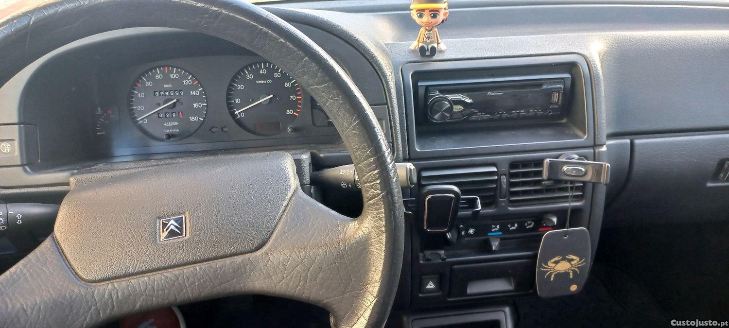 Citroën AX 11tre — fotografia 4