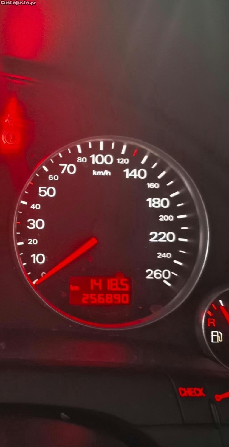 Audi A4 Carrinha — photo 3