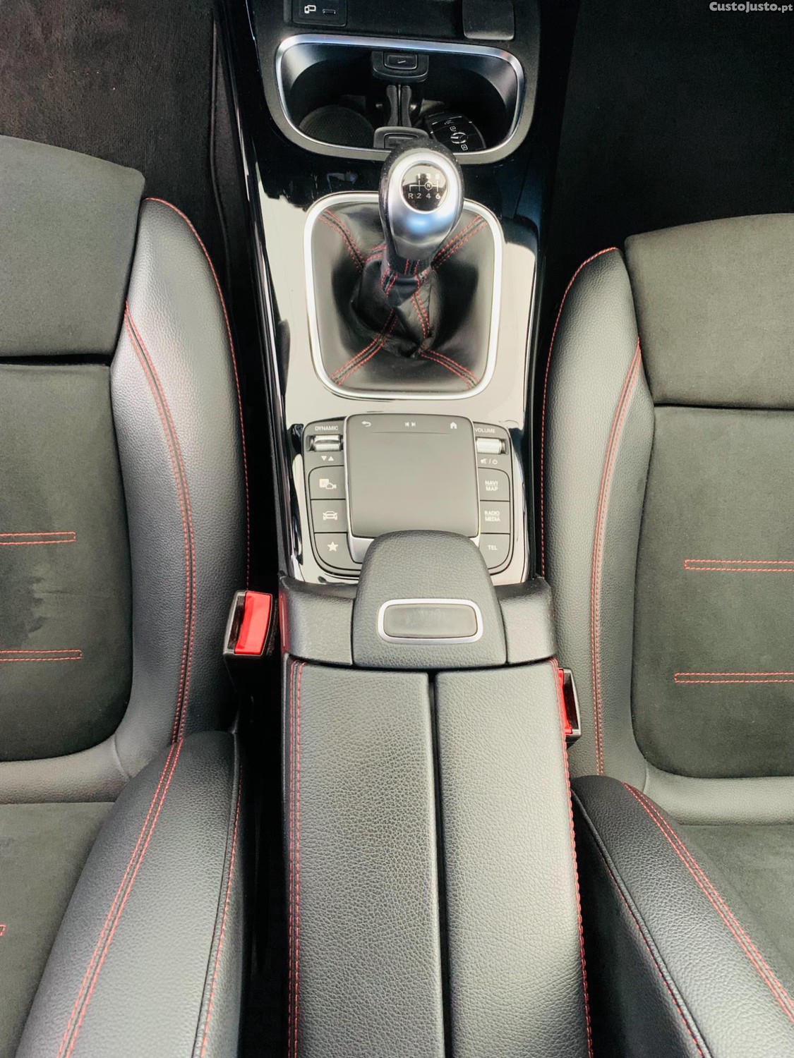Mercedes-Benz A 180 Limousine d AMG Line — fotografia 5