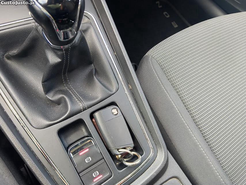 Seat Leon 1.6 TDI STYLE S/S — photo 3
