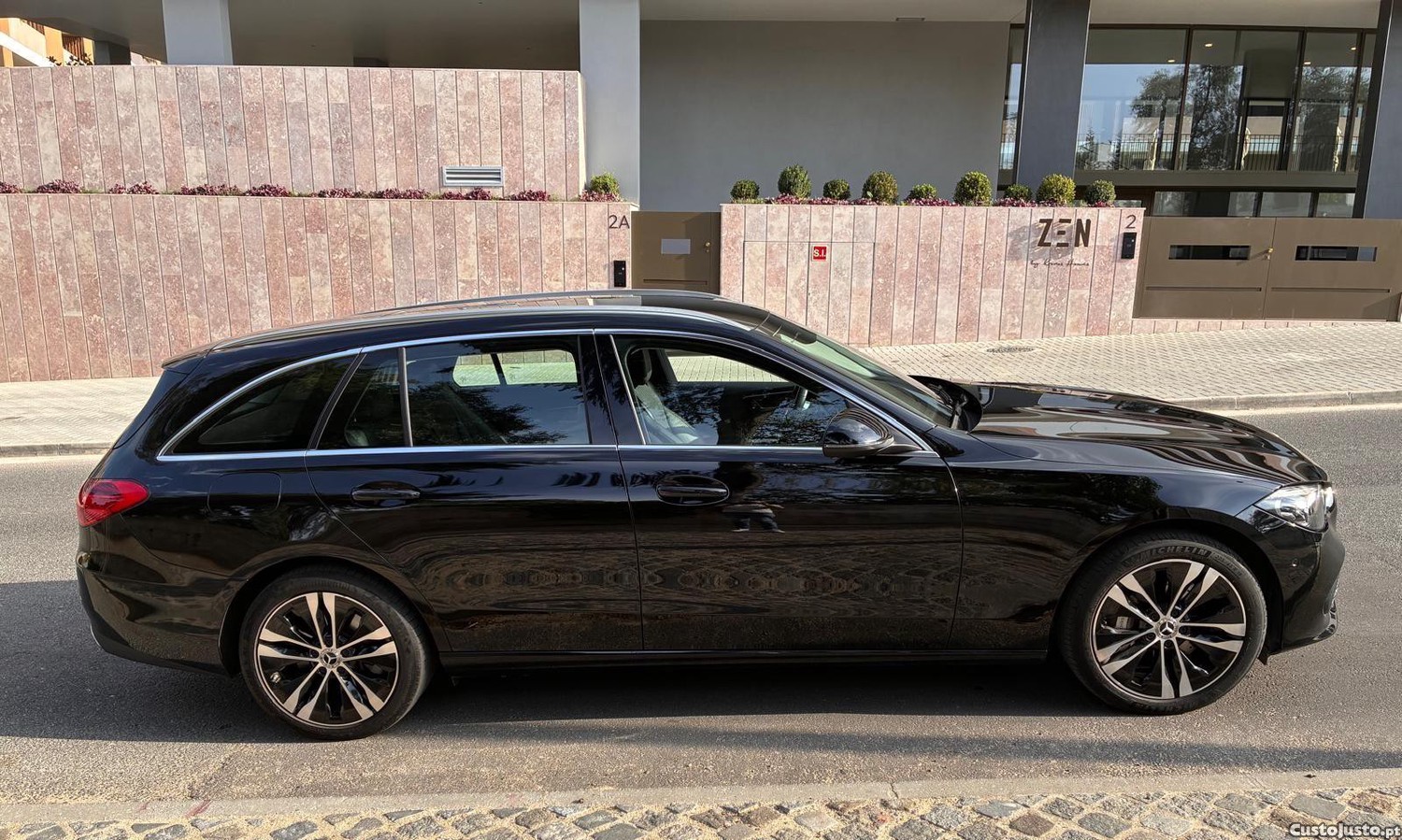 Mercedes-Benz C 300 e T Avantgarde - 22 — photo 3